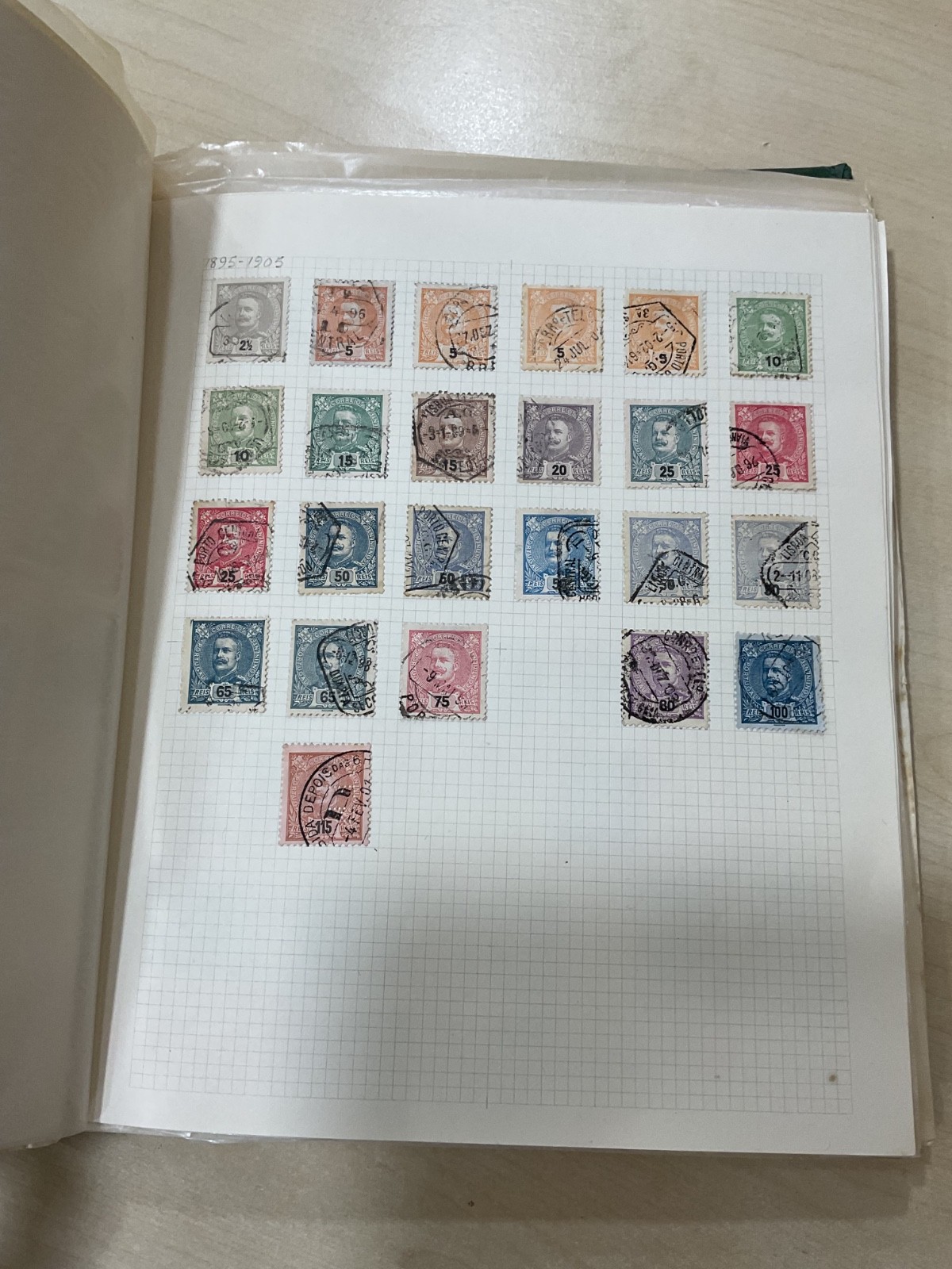 Portugal + colonies stamps. 1870 - 1979. Mint/used. Album G/101