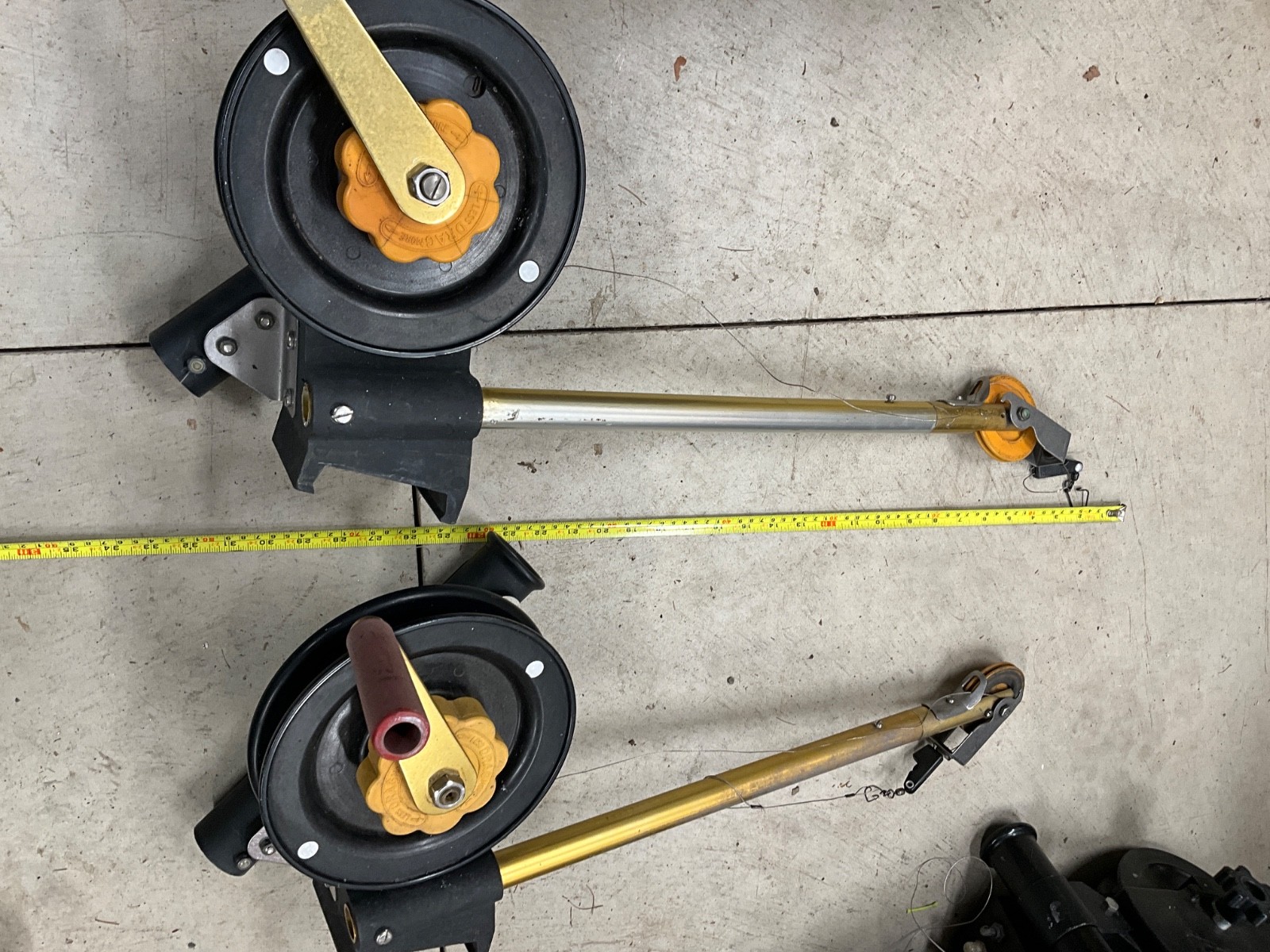 Penn Fathommaster 600 Manual Downriggers (2), with rod holders. Great shape