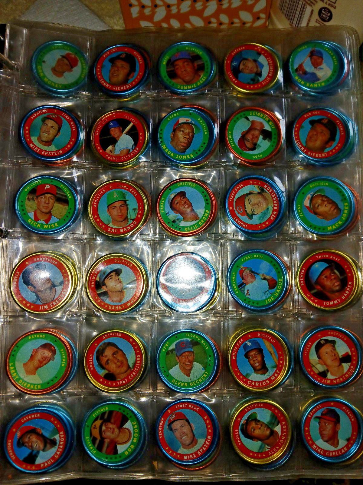 Topps Baseball Coins 1971 you pick from photos even some hall of famers