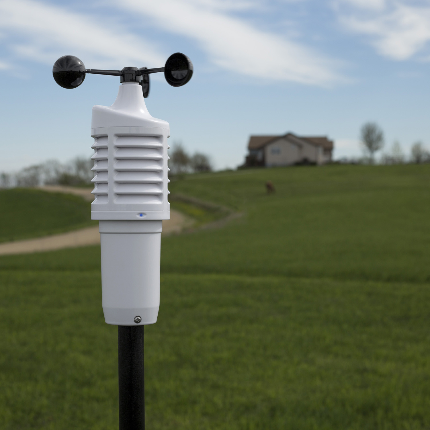 LTV-W1 La Crosse Technology View - Connected Wireless Wind Sensor