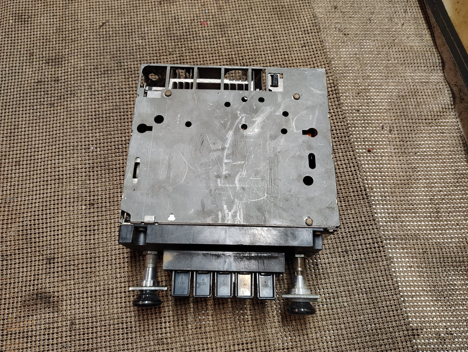 1971-73 Buick Riviera Wildcat Electra 225 LeSabre Factory AM FM Radio 34BFP2