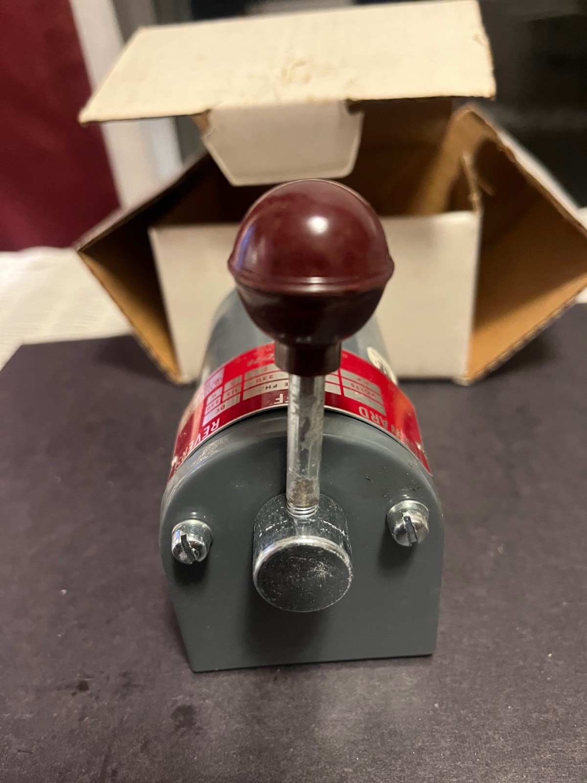 NIB Dayton 2X440A Motor Reversing Switch