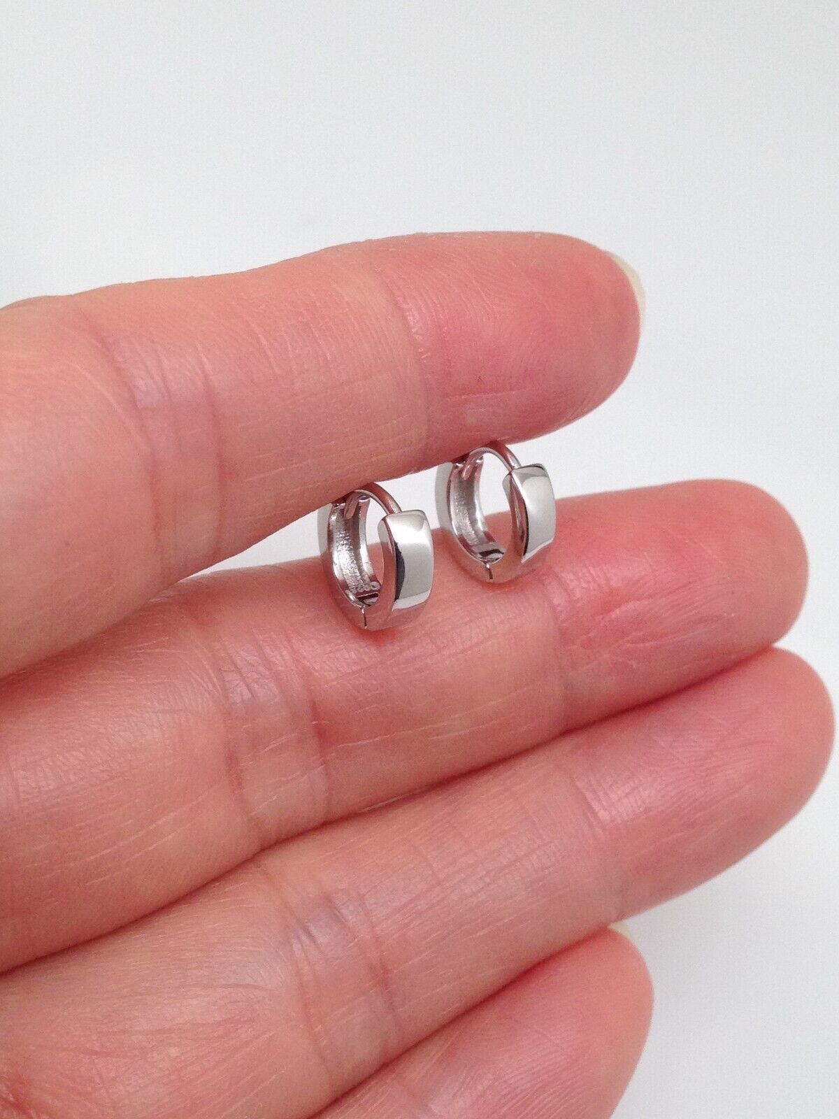 Plain Huggie Hoop Earrings 925 Sterling Silver 9mm/6.5mm x2.2mm VERY SMALL