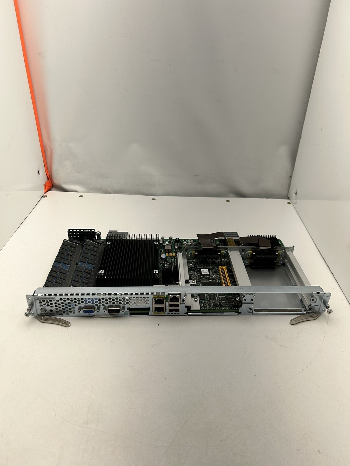 Cisco UCS-E160D-M2/K9 V01 HDD 32GB RAM w/ Xeon E5-2418L V2 @ 2.00 GHz