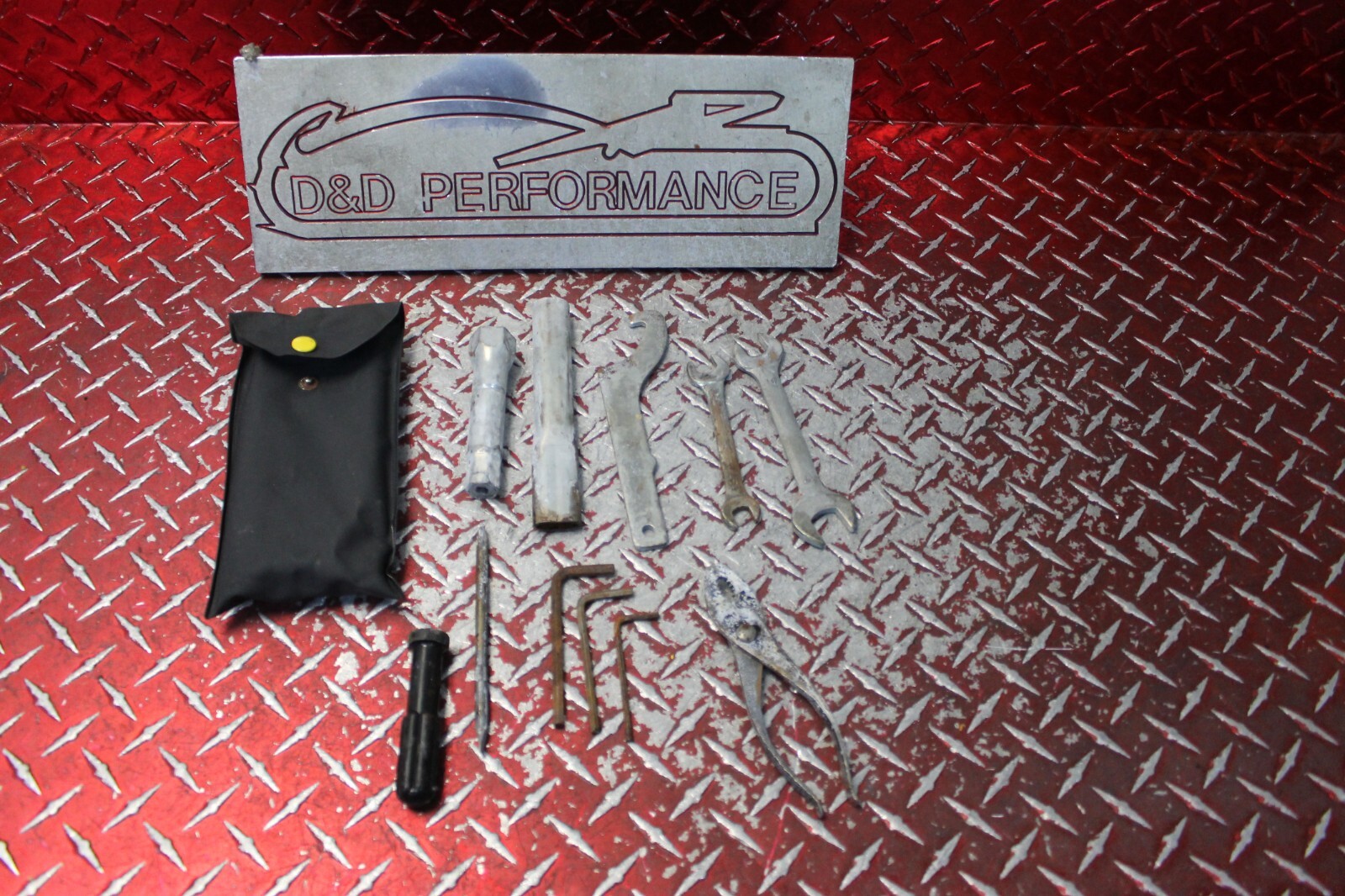1999 - 2007 SUZUKI HAYABUSA GSX1300R OEM TOOL KIT & BAG DND