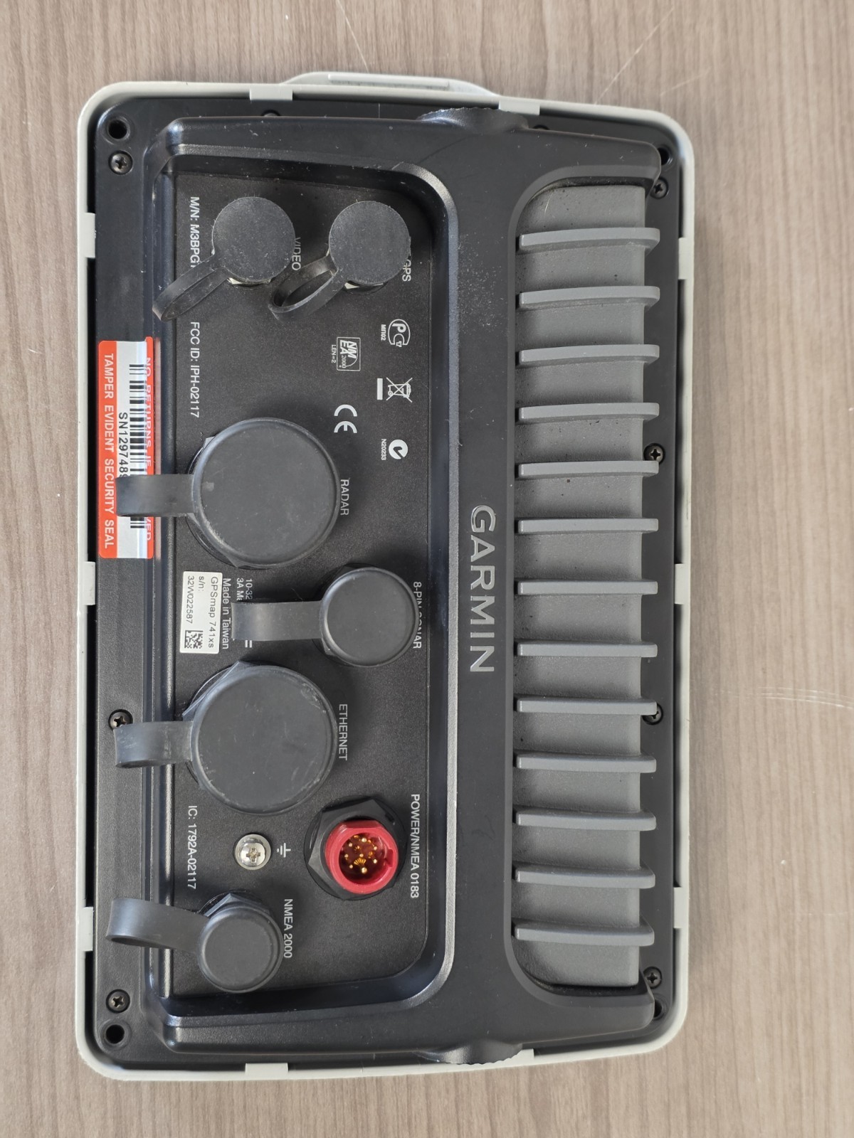 Garmin GPSmap 741XS GPS Chartplotter Multifunction Display W/ Cover & Cable