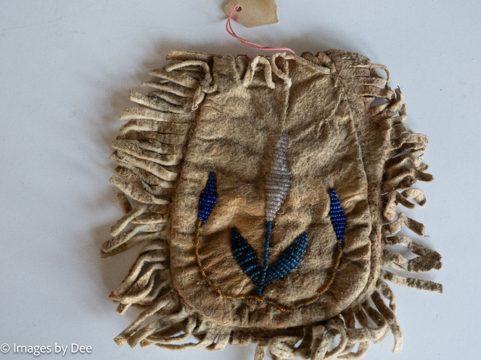 Small Sioux beaded medicine bag early 1900's