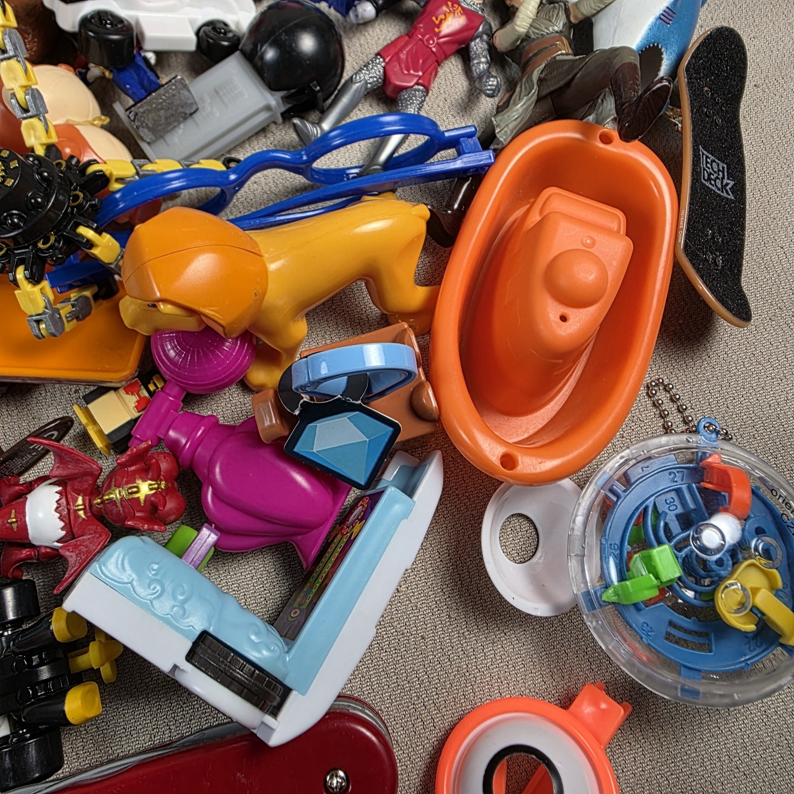 Mixed Lot Of Toys Vtg To Newer AS IS - 4lbs