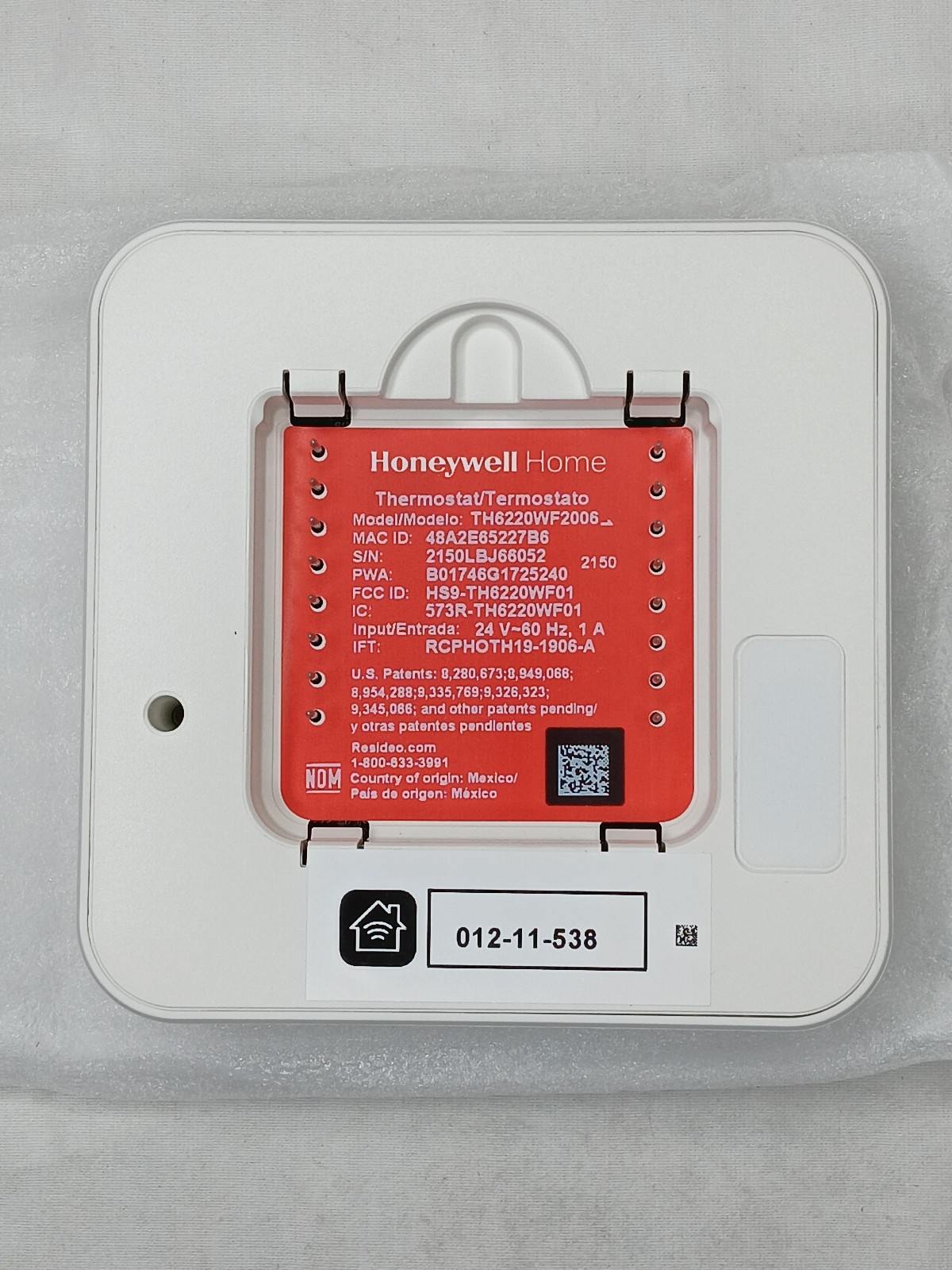 Honeywell *CONTRACTOR BRANDED SEE PICS* TH6220WF2006 T6 PRO Smart Thermostat