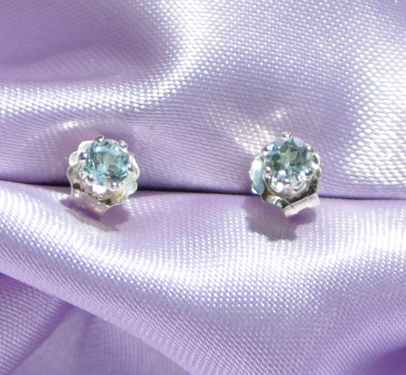 4MM PETITE ROUND AQUAMARINE EARRINGS IN .925 STERLING SILVER