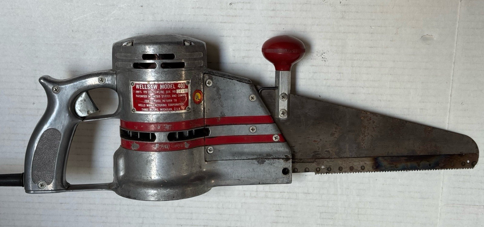 Wellsaw Model 400 Butcher Processor Breakdown Saw and Case