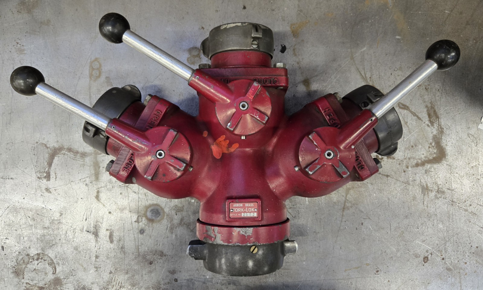 AKRON BRASS COMPANY MODEL 2582 - 3 Way Valve WYE - Firefighting Equipment