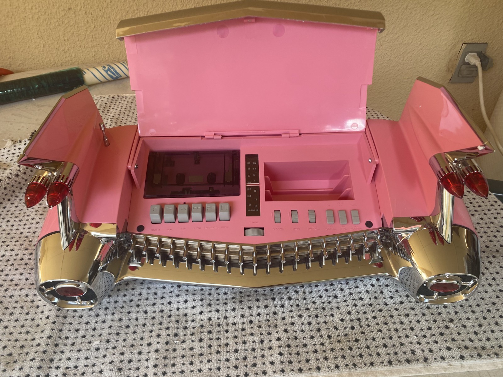 Vintage Boombox CADILLAC RADIO By Popworks 3-1489 Cassette AM FM ***SEE VIDEO***