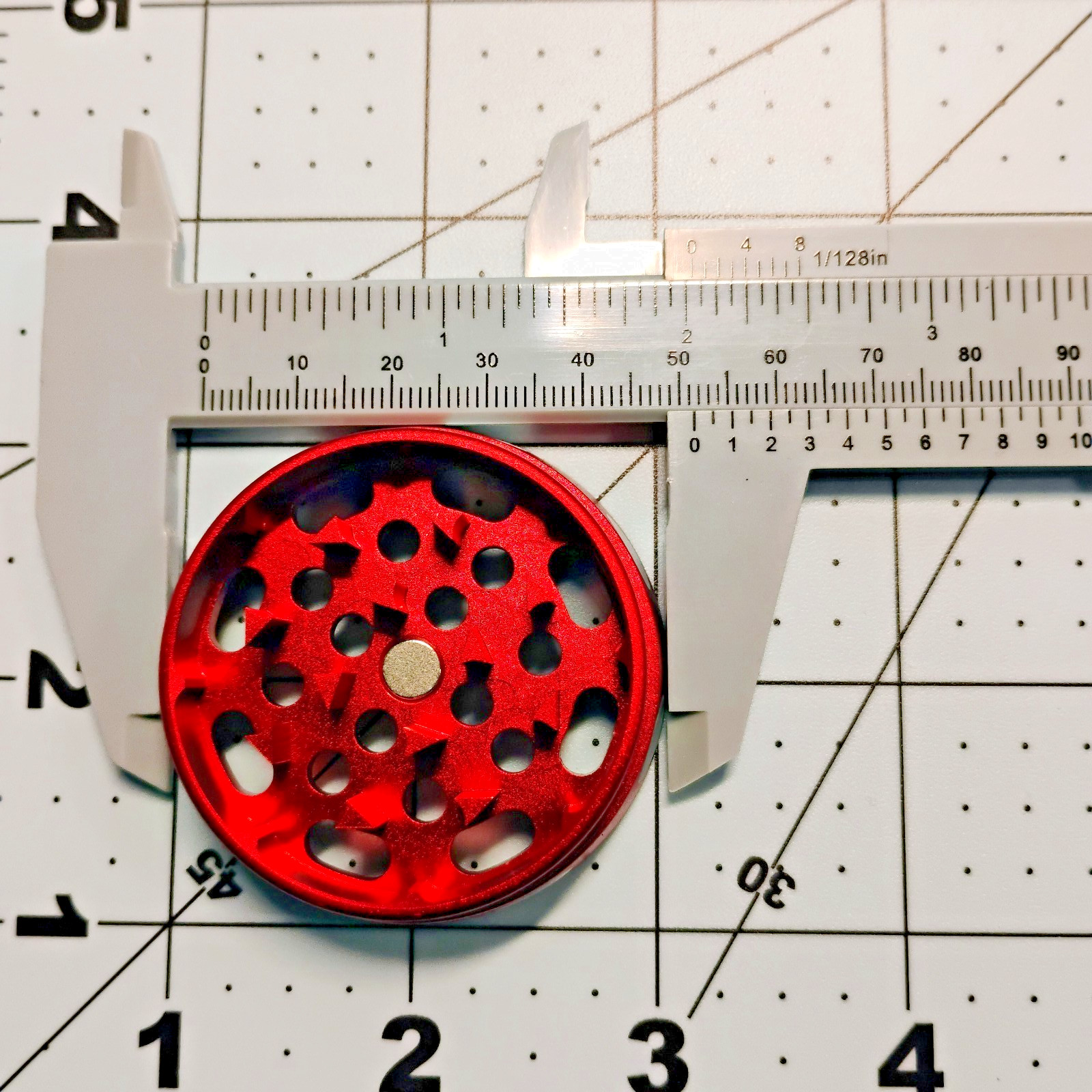 Tobacco grinder Easy Grind Mushroom Grinder — 45mm (1.7in) — Red