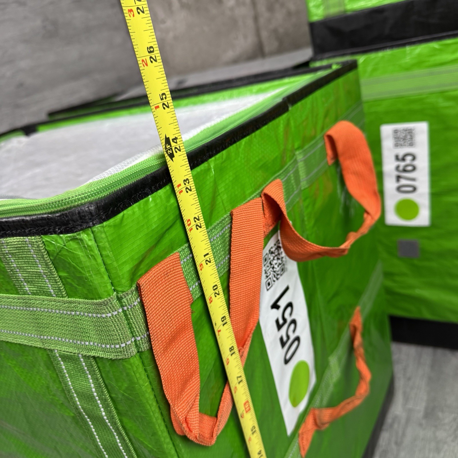 LOT OF 4 PREMIUM AMAZON COURIER DELIVERY CURRENT STYLE TOTE BAGS 28x24x20 BLACK