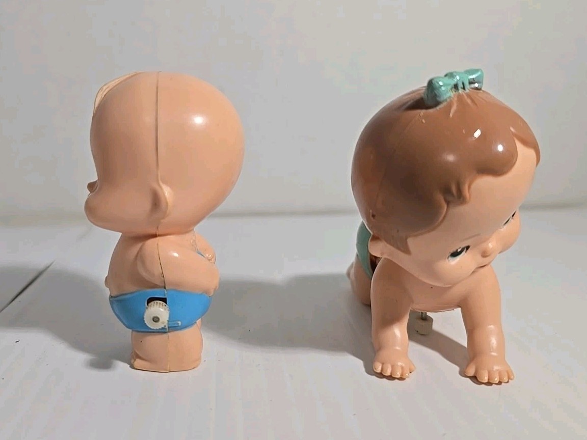 Lot Of 2 Vtg 1977 Tomy Wind Up Toys Baby Girl Crawling & Boy Walking Taiwan WORK