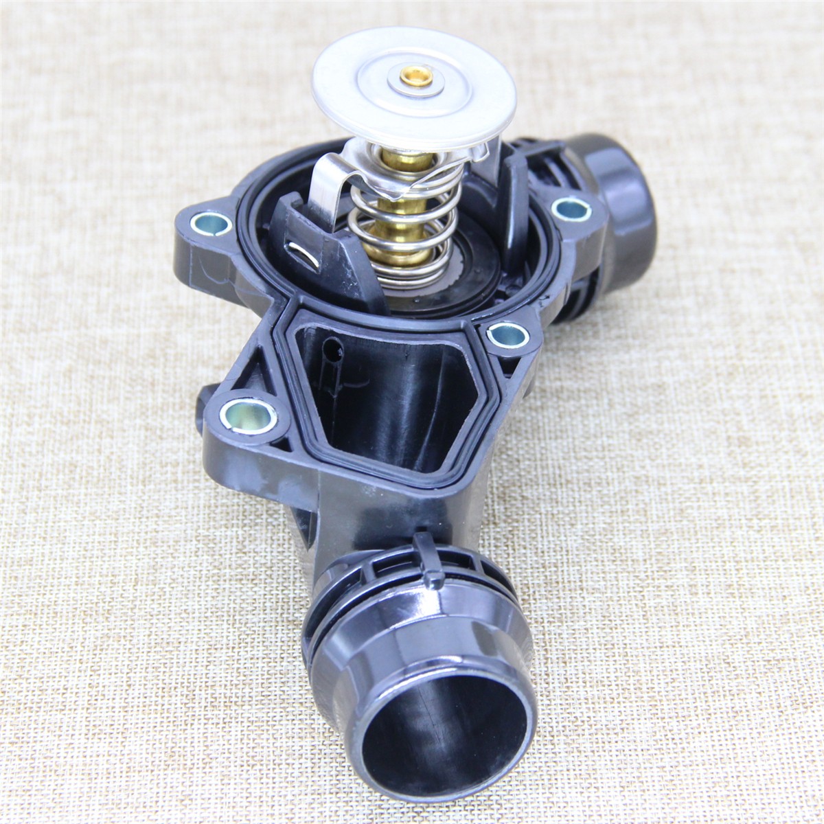 BRAND Thermostat Housing Assembly 11537509227 for BMW 99-06 E46 E39 X5 X3 Z3 Z4