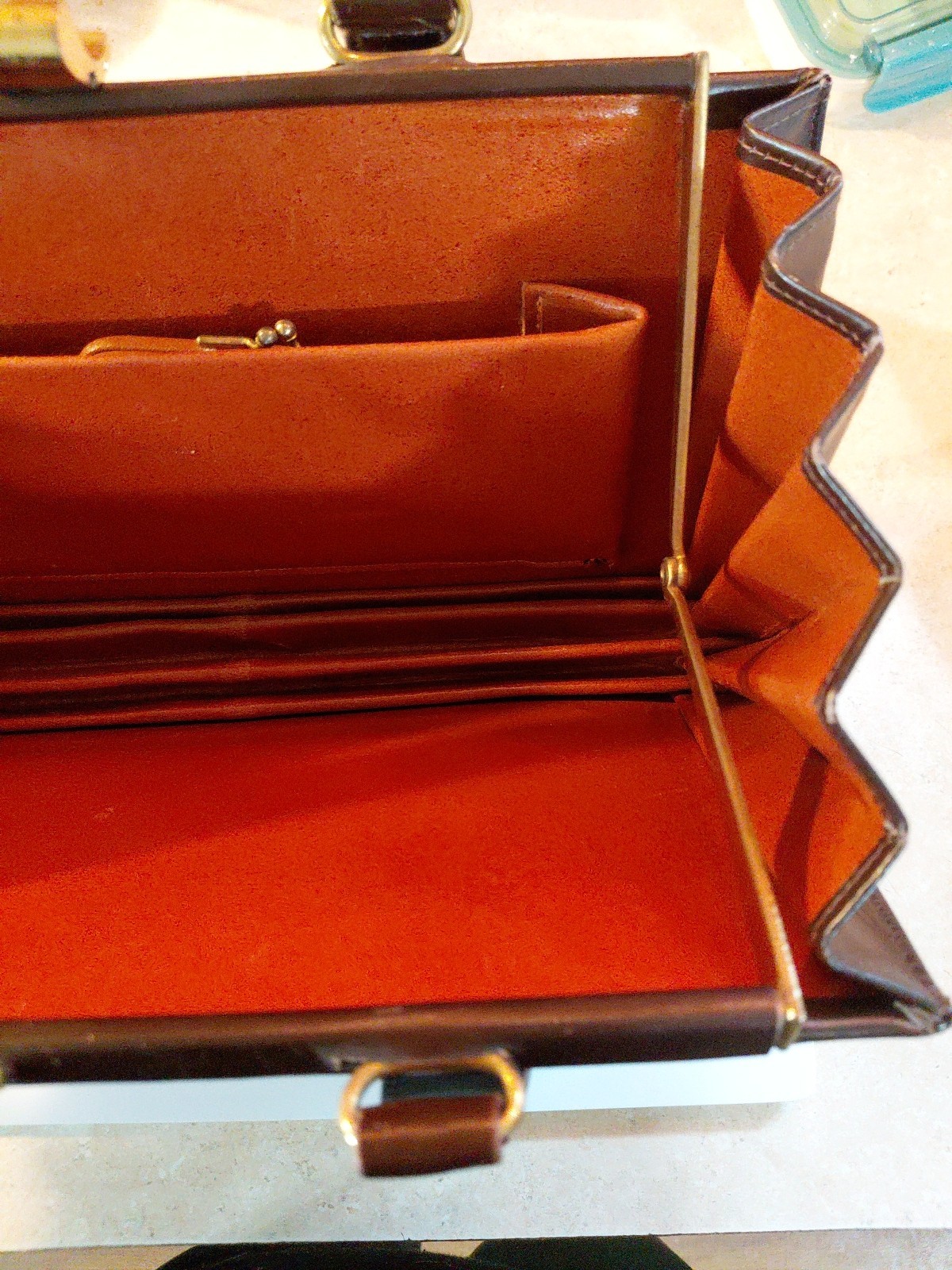 Vintage Susan Gail Handbag Dark Brown Accordion Style Purse Double Handles