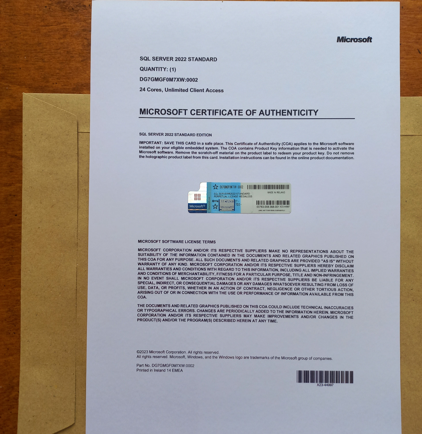 Microsoft SQL Server 2022 Standard 24 Core unlimited User CALs CoA DG7GMGF0M7XW