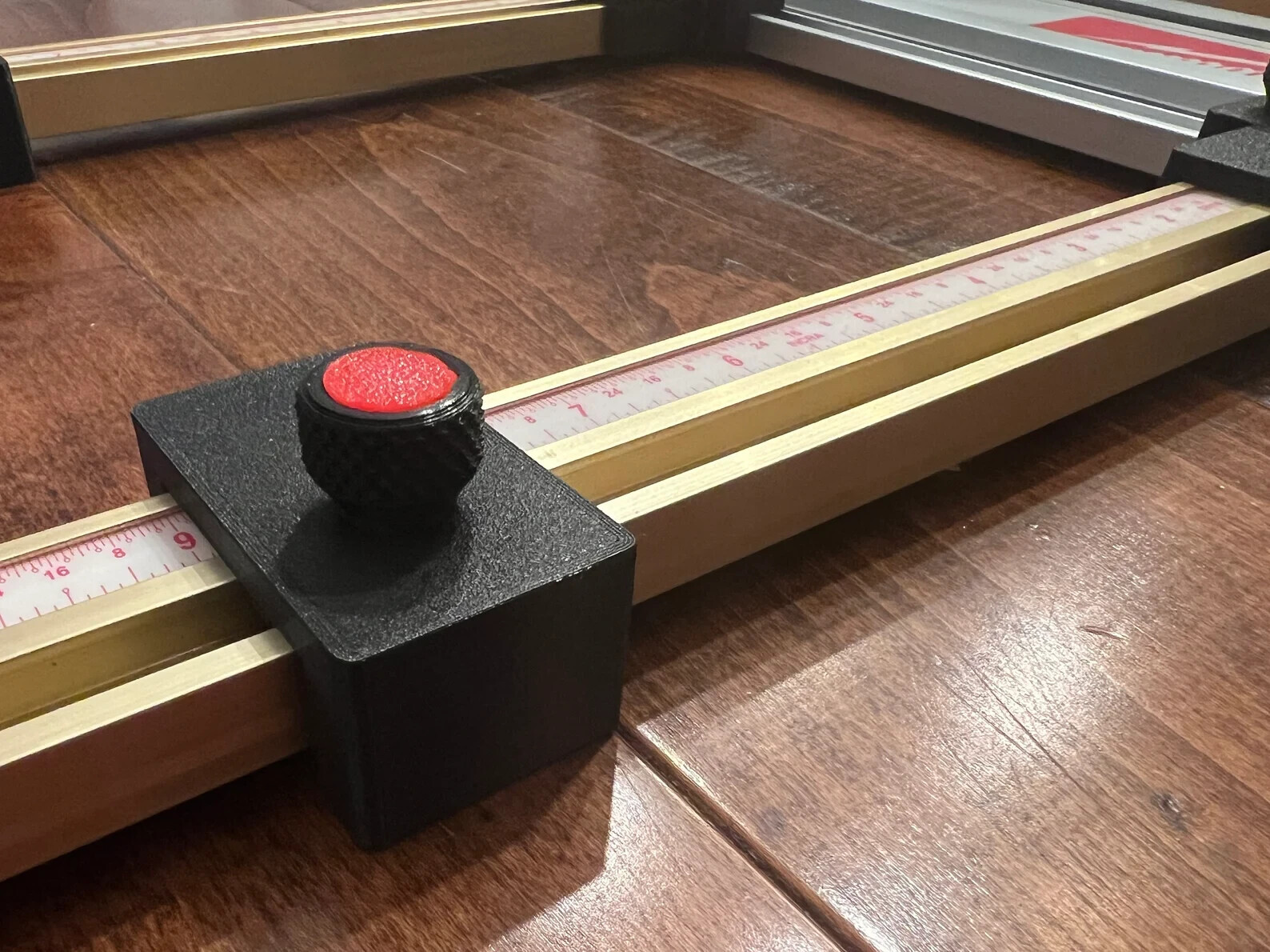 Parallel Guides for Milwaukee Guide Rails and Track Saws By ToolCurve