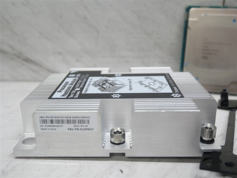 Lenovo 01KP657 Heat Sink & XEON SRFBB 4216 SILVER CPU For SR630 Server