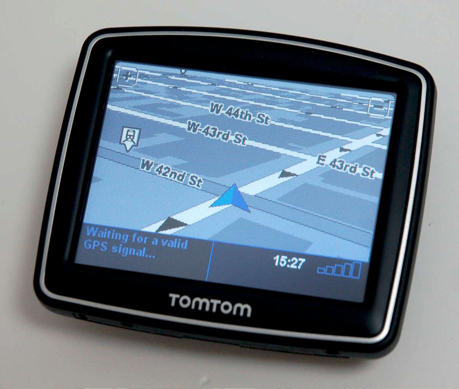 NEW TomTom ONE 130 S Car GPS Navigator Package Set 130s USA/Canada Maps BLACK
