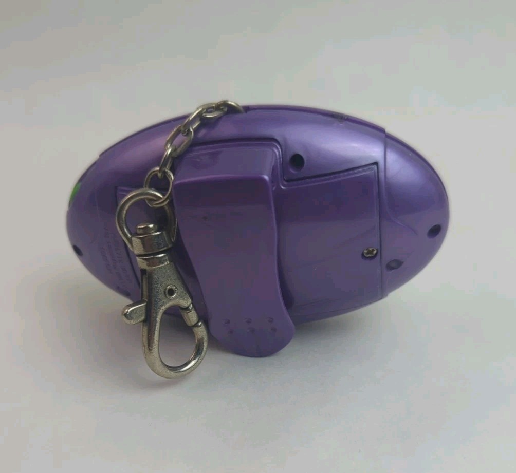 Vintage FRIEND LINK Electronic Handheld Keychain LCD e-Message Playmates 1998