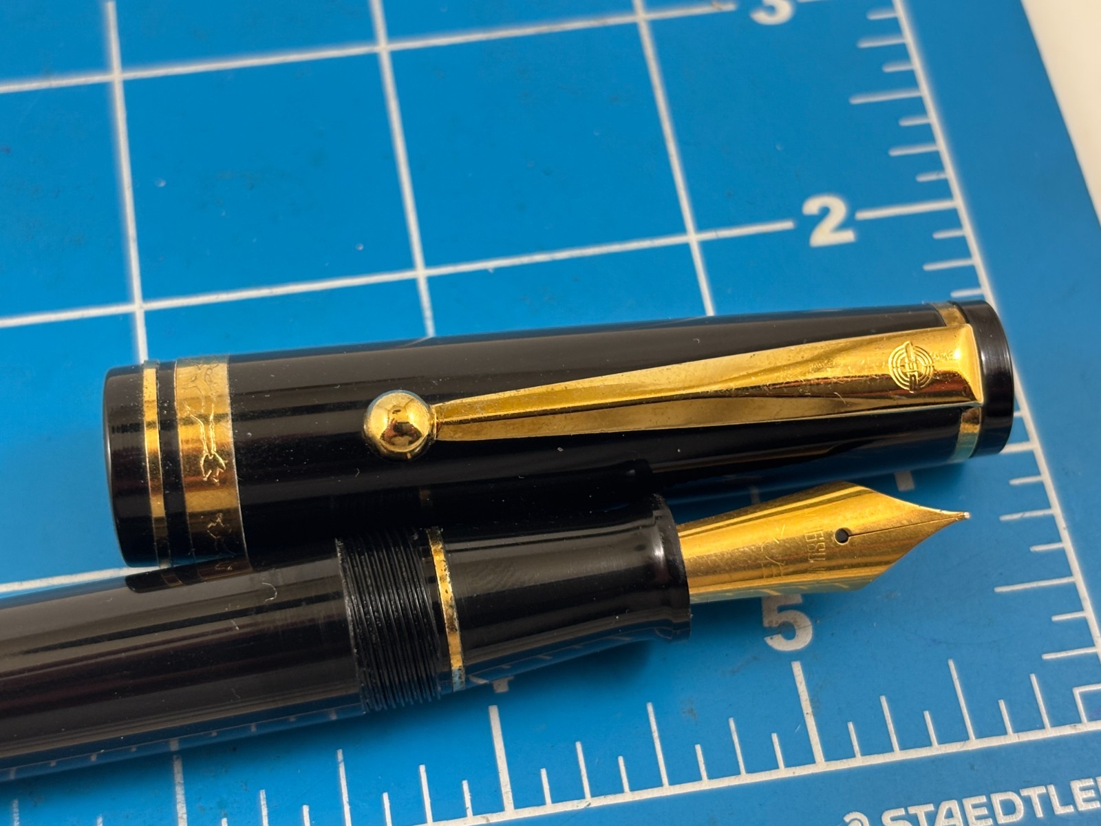 Judd's New Old Stock 90’s Wing Sung 590 Large Big Oversize Fountain Pen