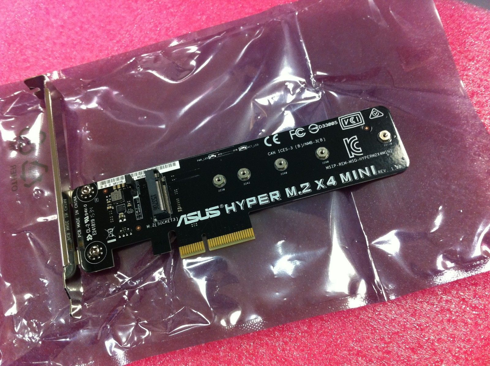 ASUS HYPER M.2 X4 MINI ACCESSORY For MAXIMUS VIII HERO ALPHA,RAMPAGE V EDITI