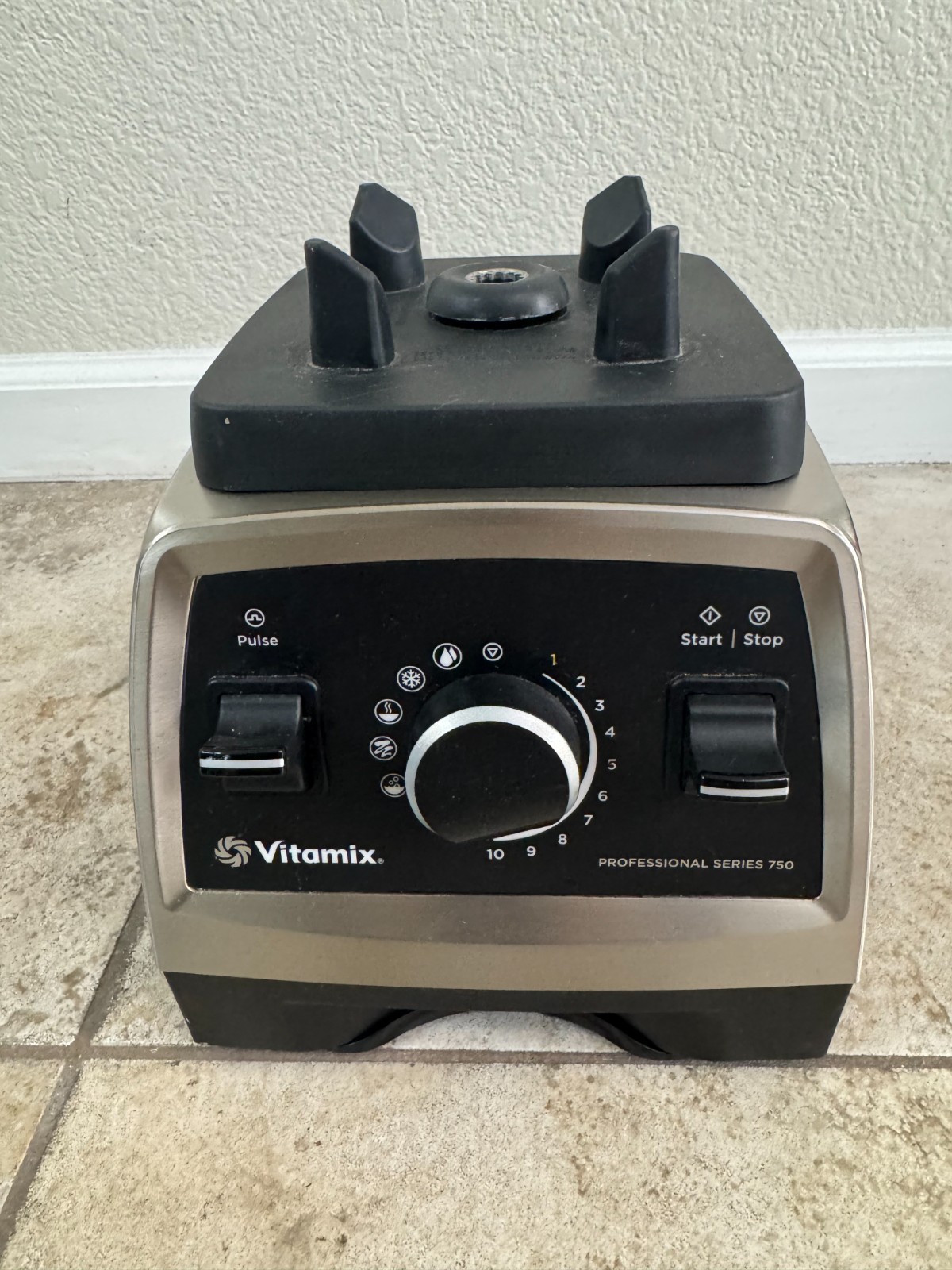 Vitamix Professional Series 750 64oz Blender - Brushed Stainless Steel (VM0158A)