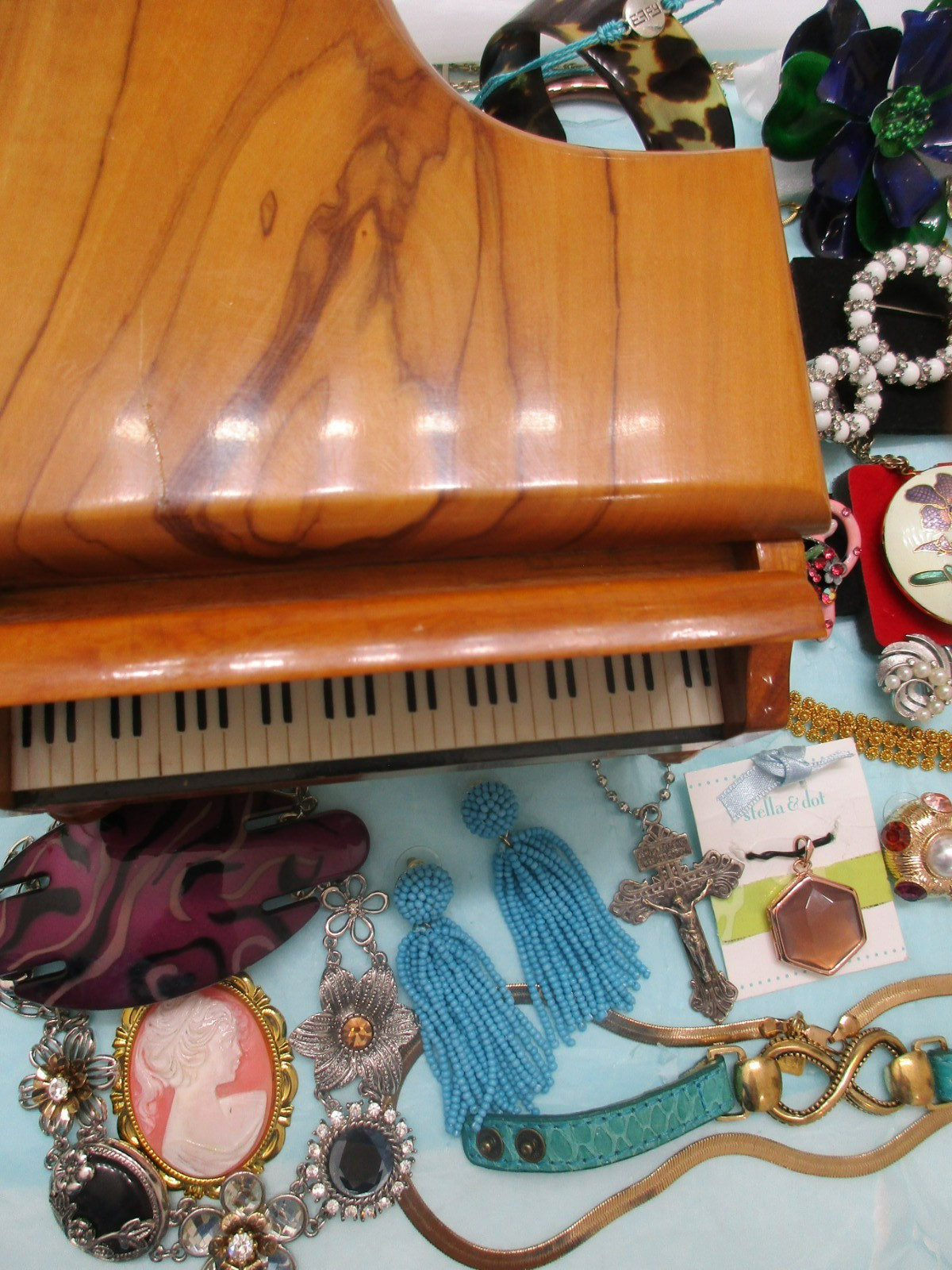 Vtg to Now Lot JEWELRY WEISS C.TRIFARI,925 Swiss Piano+Cameo Locket brooch,ring+