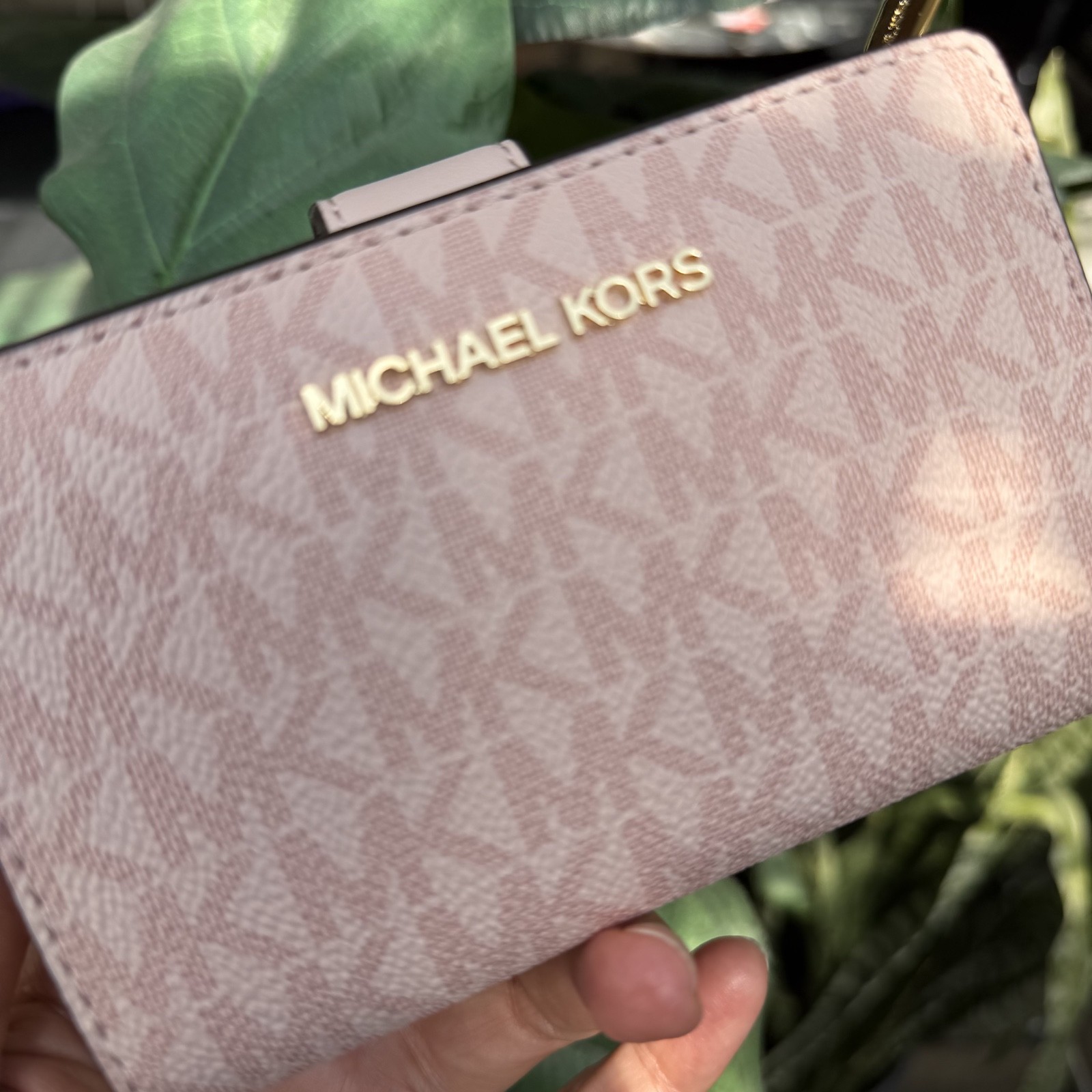 Michael Kors Jet Set Travel MD Bifold Zip Coin Credit Card Wallet Powder Blush