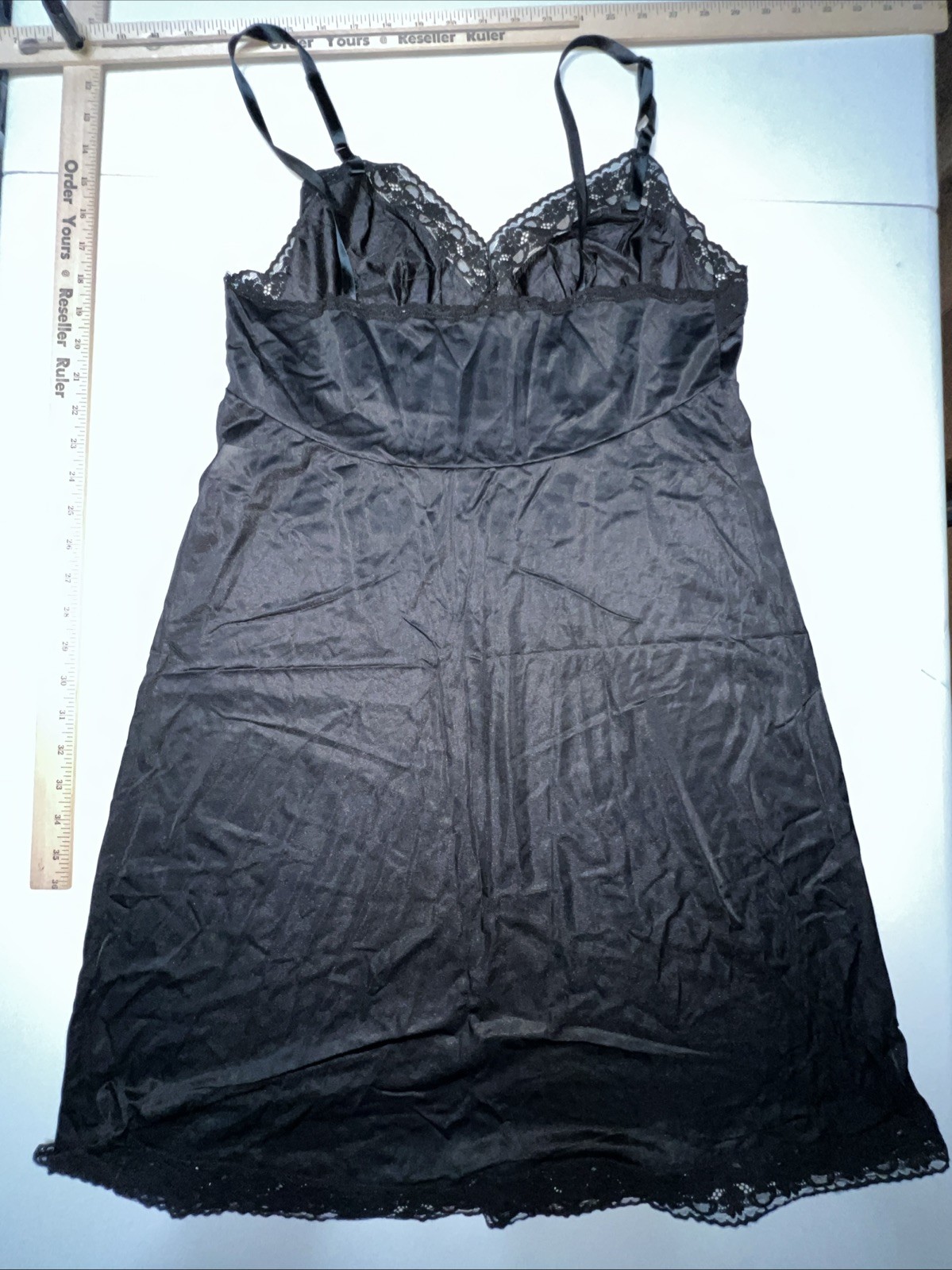VTG 90s Vanity Fair Lace Trim Full Slip Dress 40 L Nylon Knee Length Black