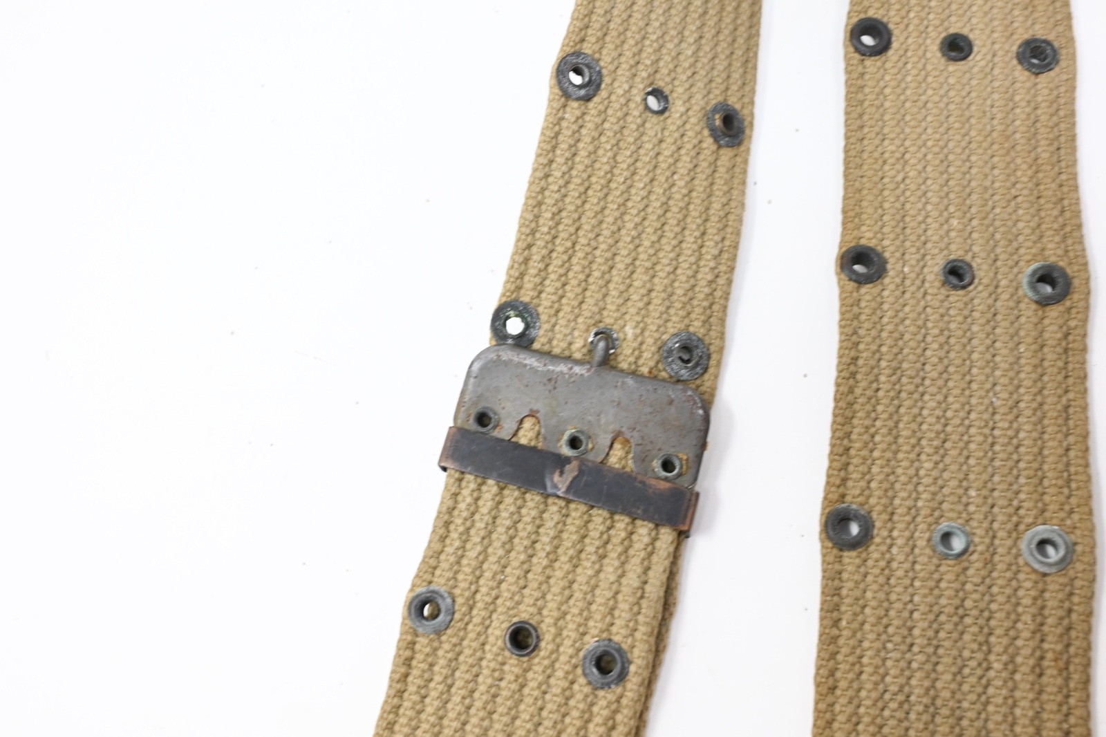 WWII US Army or USMC Pistol Belt Khaki Tan Original Field Gear Vintage