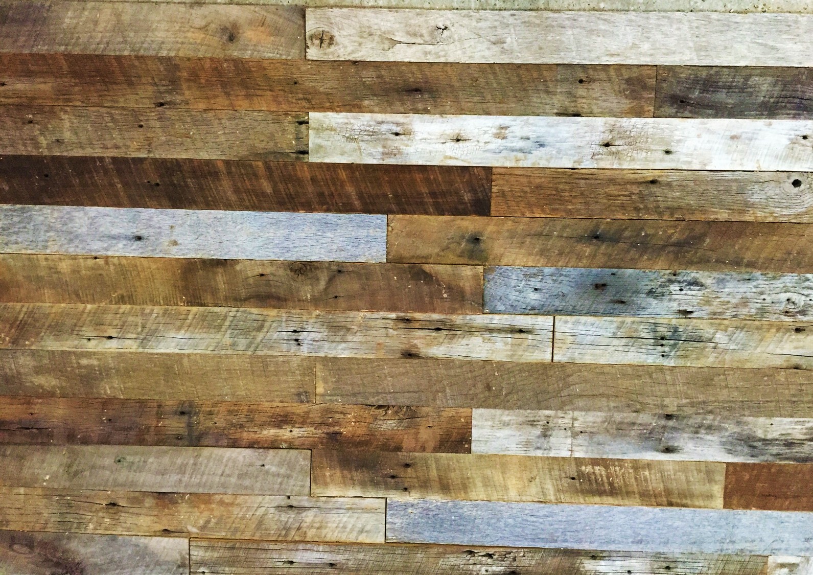 10 sq.ft. (3" W x 5/16"T ) ACCENT WALLBOARDS* FROM RECLAIMED BARNWOOD LUMBER