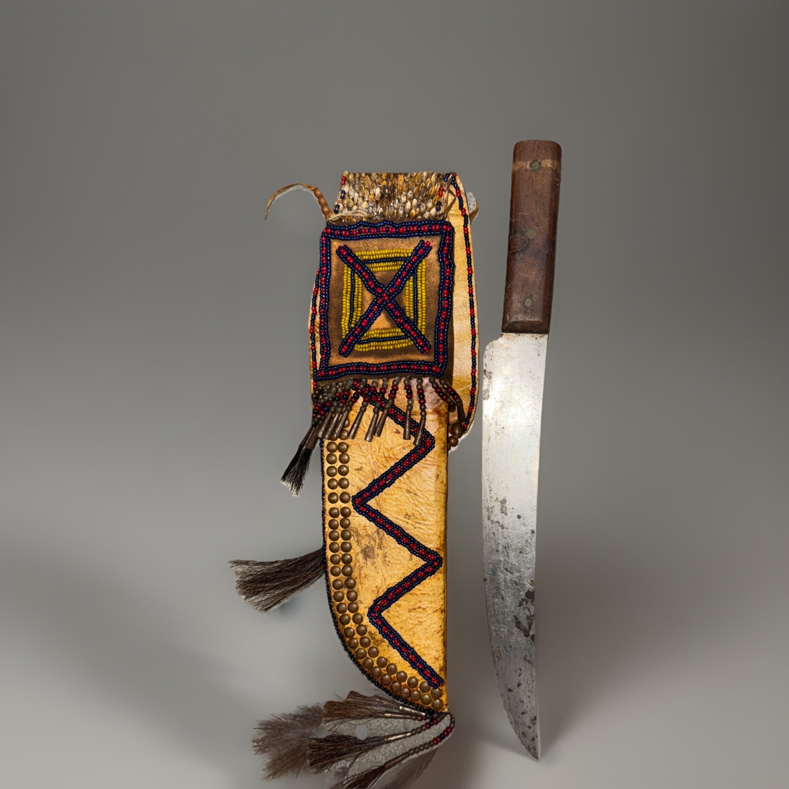 Vintage Native American Indian Leather Knife With Alligator Skin -pre-owned