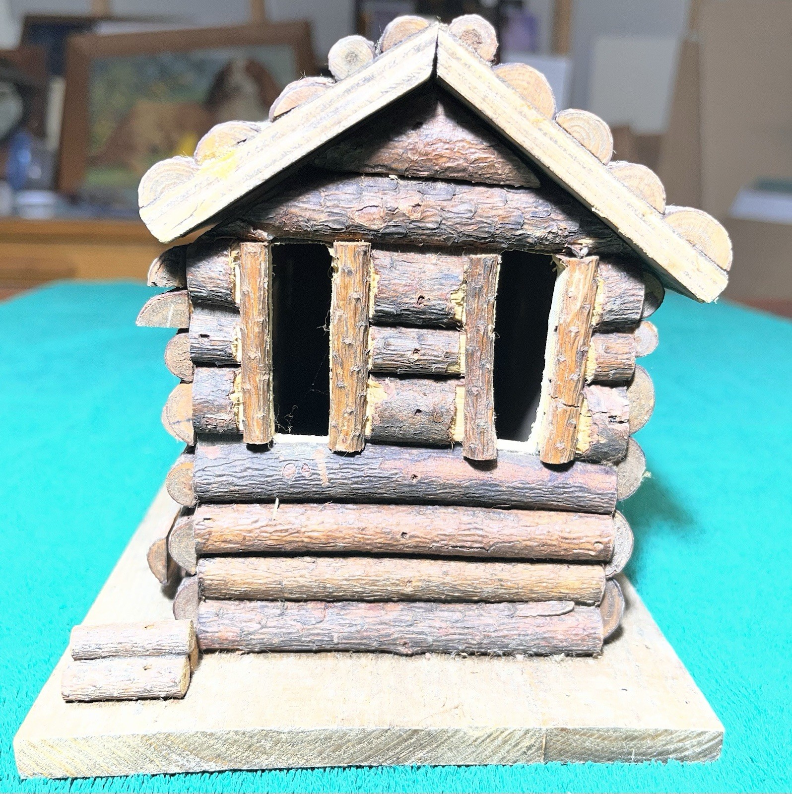 Vintage Log Cabin Wooden Birdhouse TV Lamp - SHIPS FREE