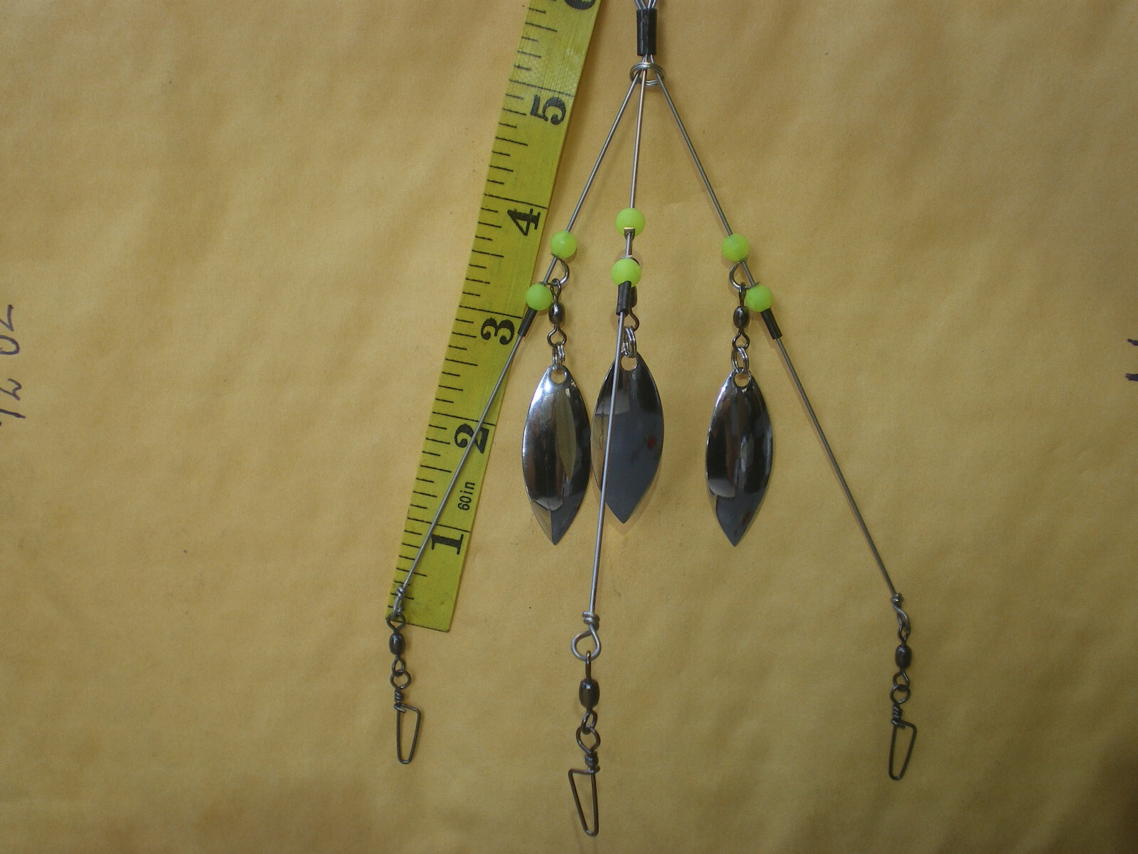 1 CRAPPIE, BASS RIG, TESTED IN ALABAMA 3 ARMS W/NICKEL BLADES .039X6" WEIGHTLESS