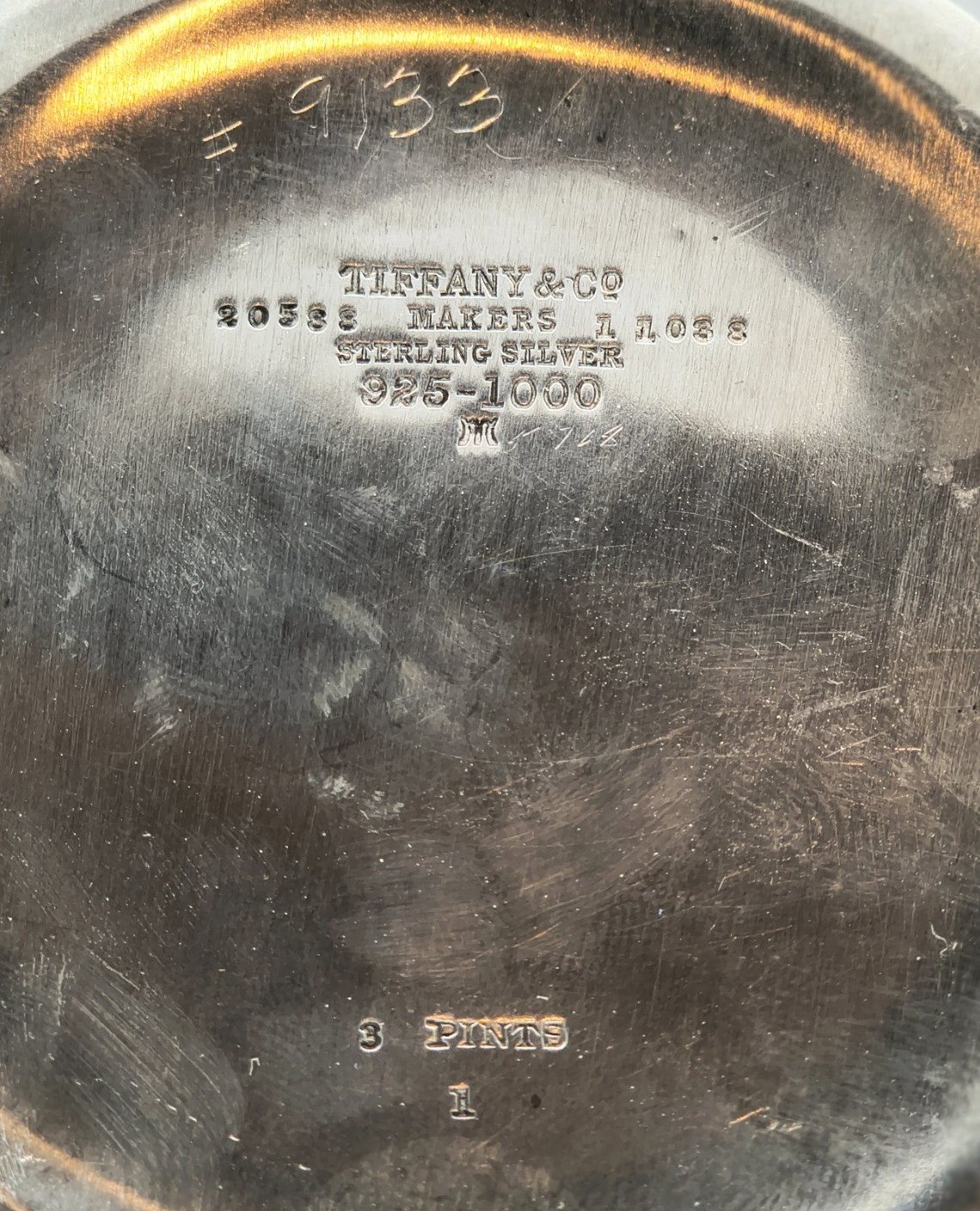Tiffany & Co 3 Pint Sterling Silver Cocktail Shaker -30.9 Troy OZ / 10-7/8''