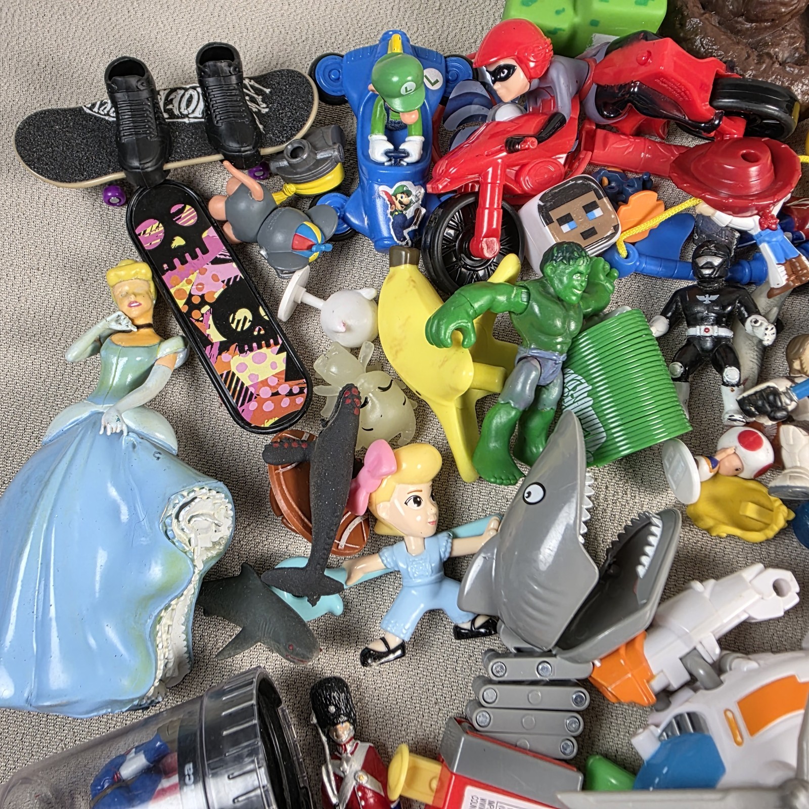 Mixed Lot Of Toys Vtg To Newer AS IS - 4lbs