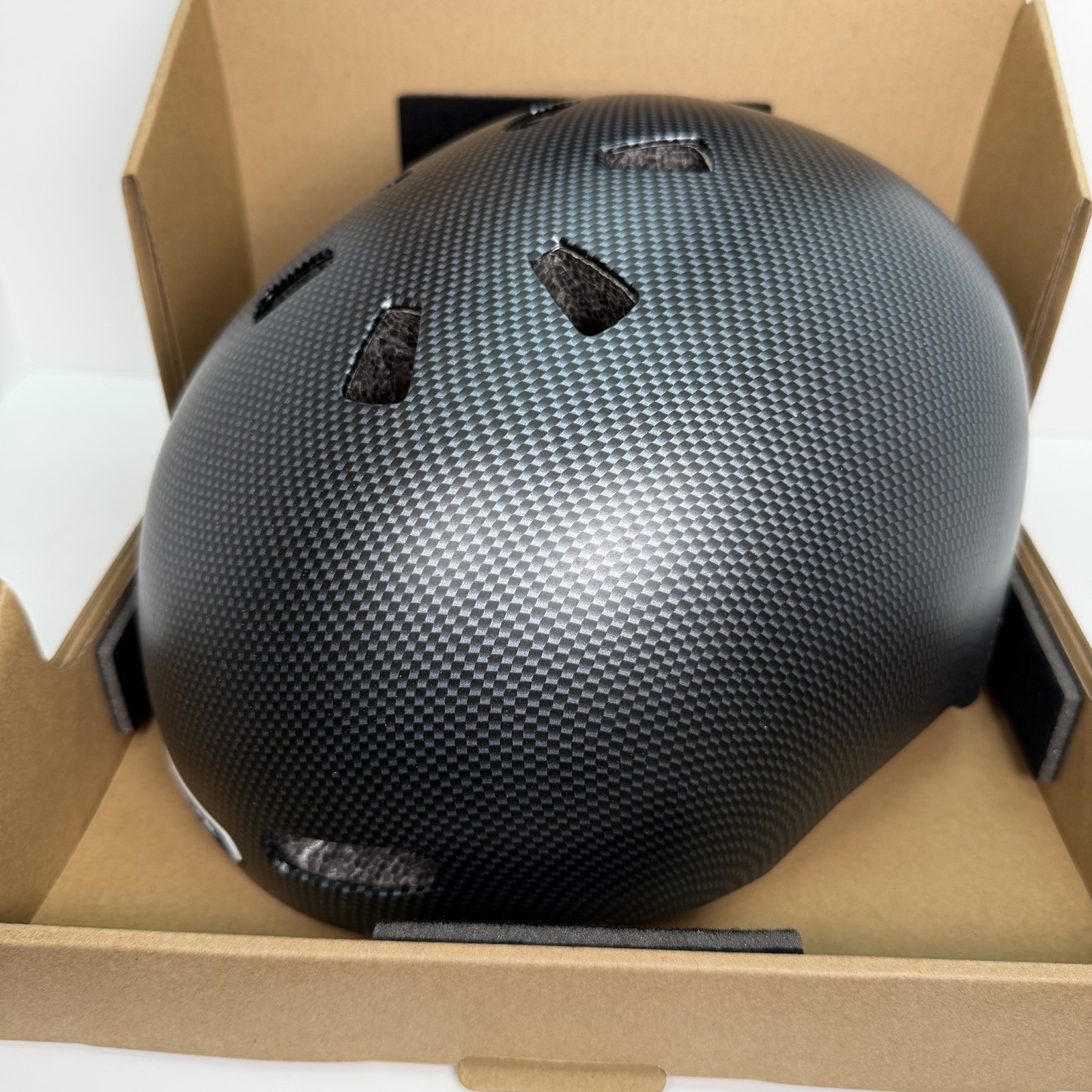 Nutcase - Medium - MIPS Helmet - From Scotland With Love - 22”-23.5” - NWT