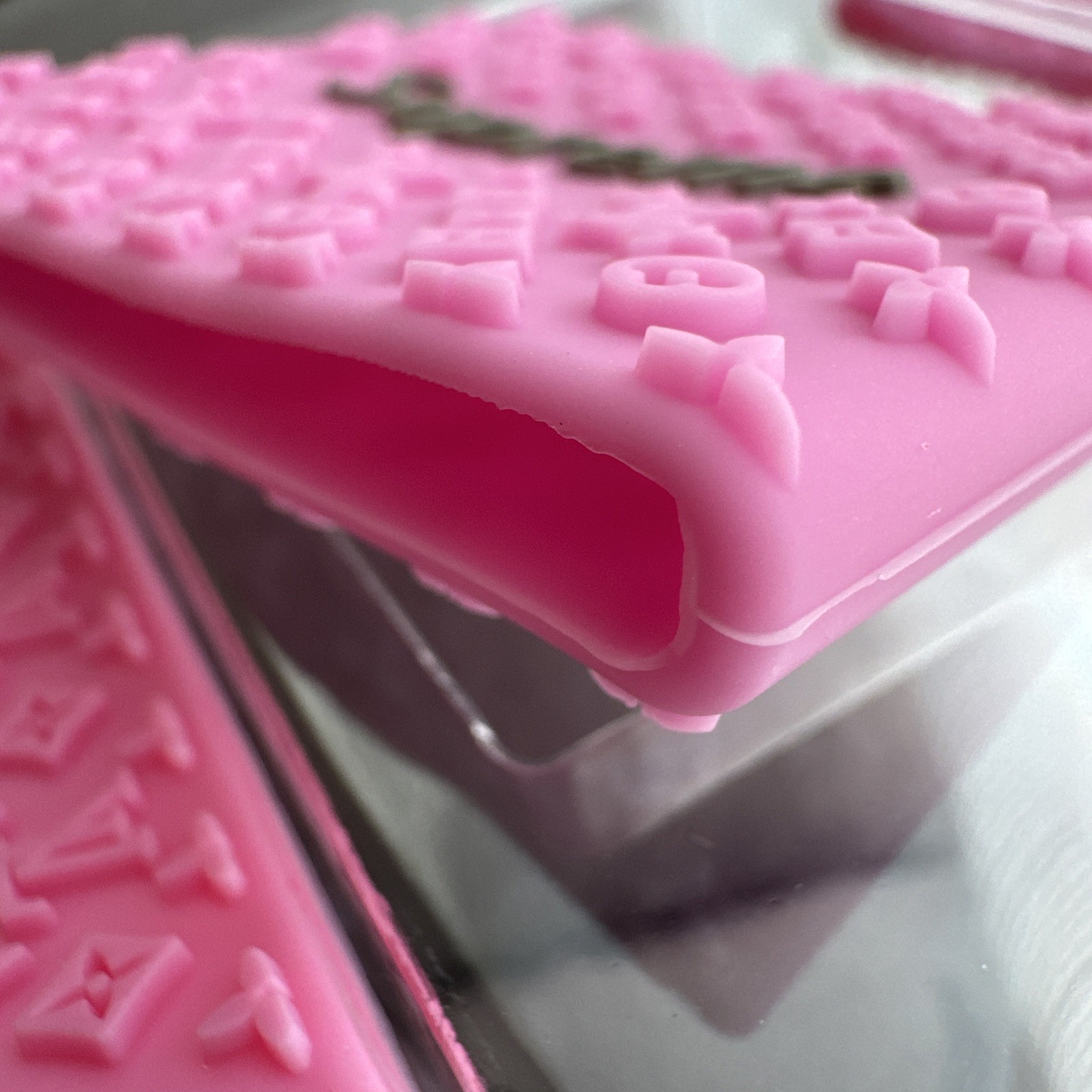 PINK Clipper Grips Barber Tool Barber Nation Gripper