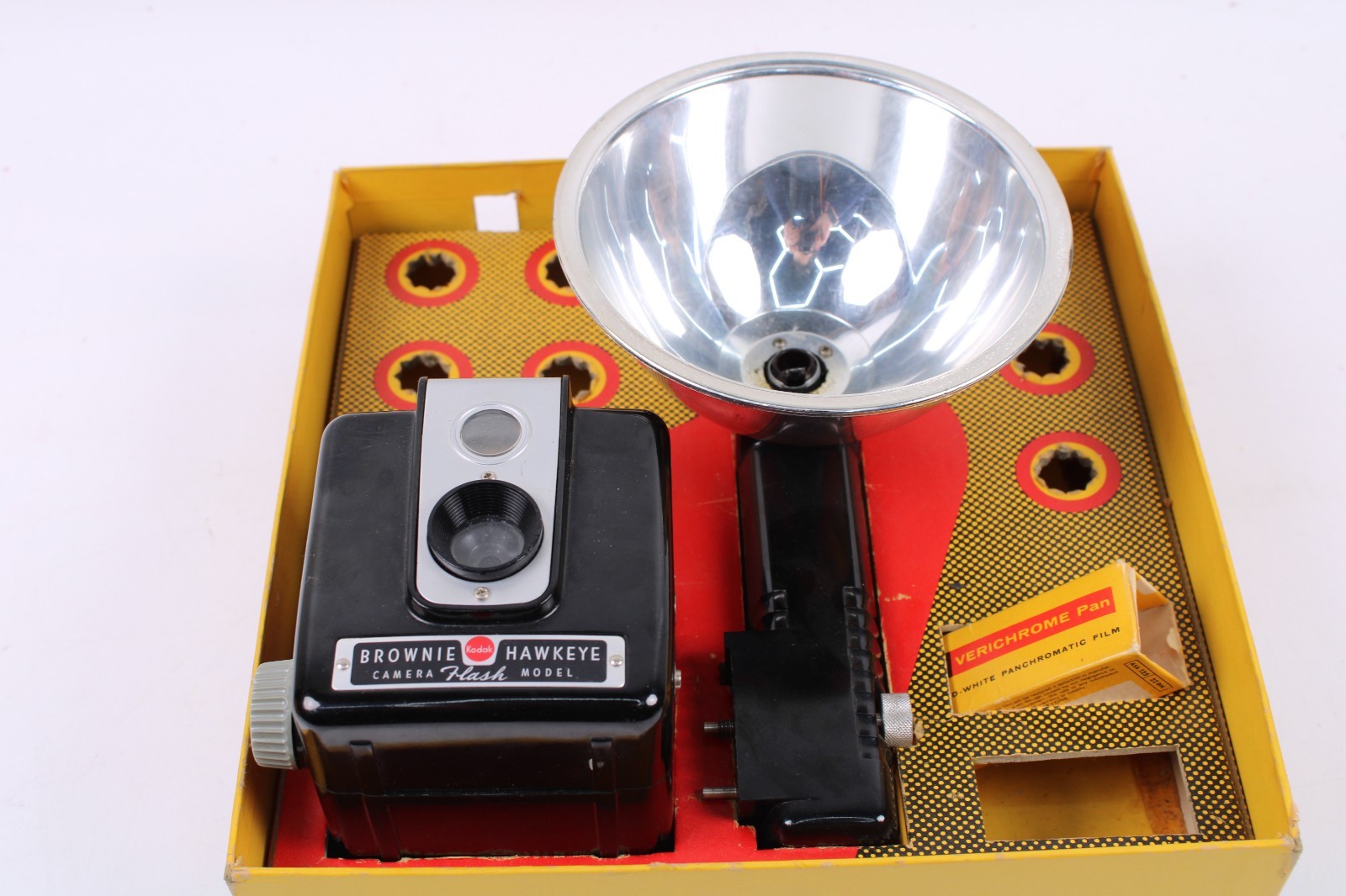 Vintage Kodak Brownie Hawkeye Flash Outfit Camera OG Box No 177K