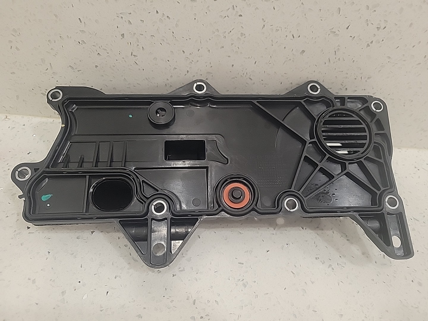 32140004 PCV Valve Oil Trap for Volvo XC90 XC60 S60 S80 S90 V60 V90 XC40 XC70