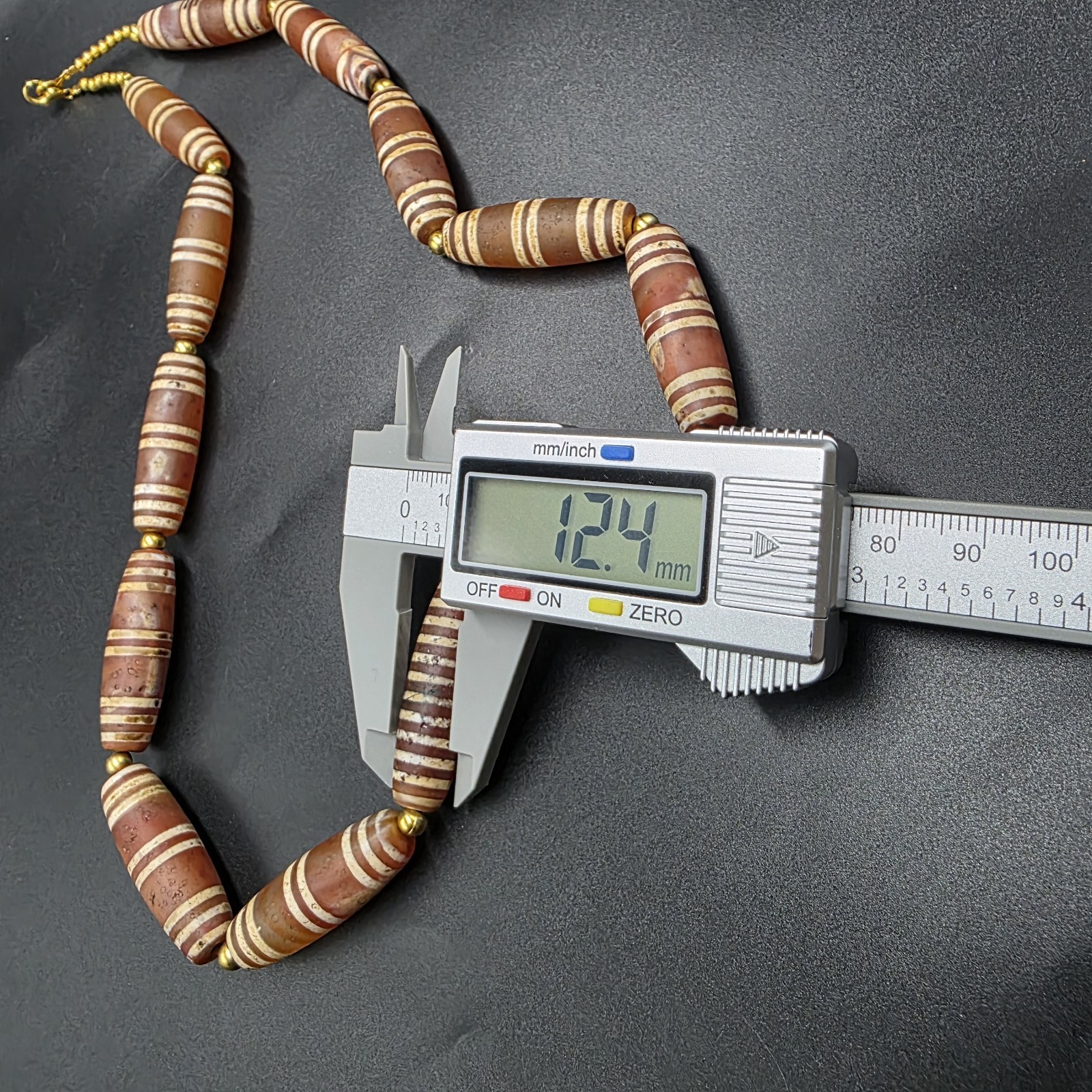 Antique Etched Carnelian Decorated Agate Beads Necklace.