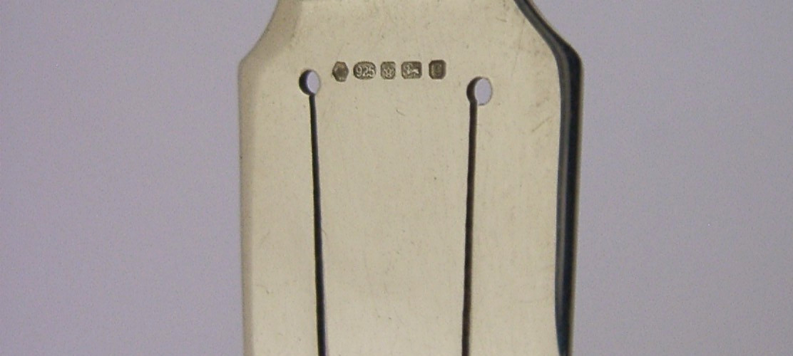 SUPERB STERLING SILVER MAGNIFYING GLASS BOOKMARK 2006 BOXED