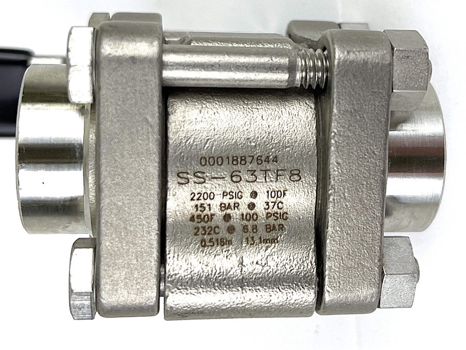 SWAGELOK, SS-63TF8, 2200PSI, 1/2"FNPT, SST 2-WAY BALL VALVE, A LITTLE DIRTY-NEW