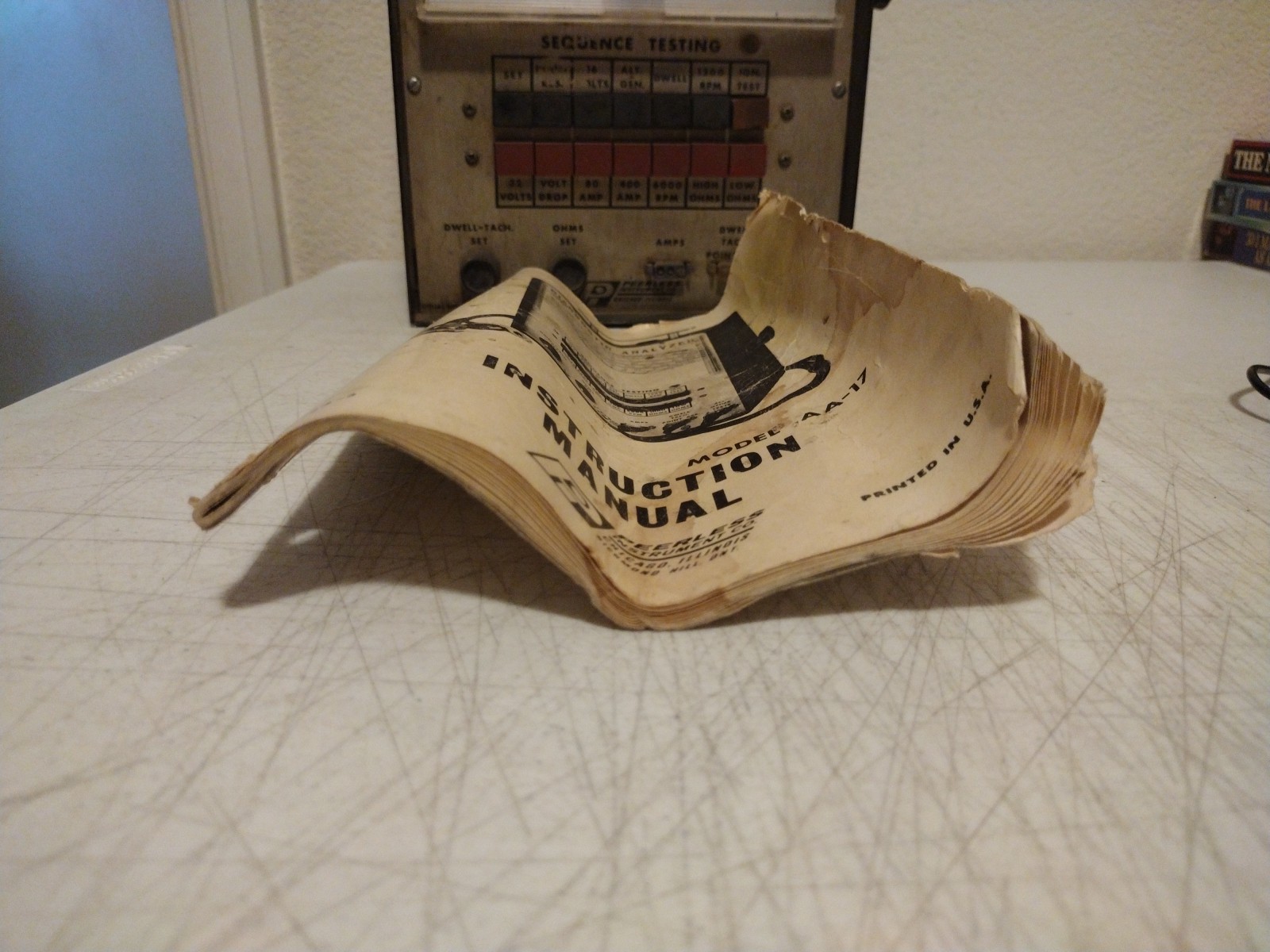 Diagnostic Analyzer Model AA-17 Peerless Instrument Co With Manual & Cables. E