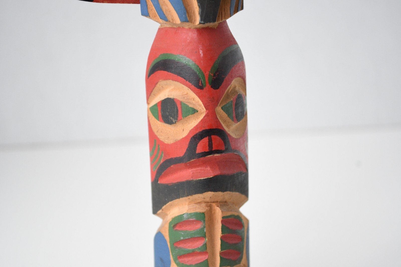 Vintage PWC Cedar Totem Pole Thunderbird Human 1960's 8x5