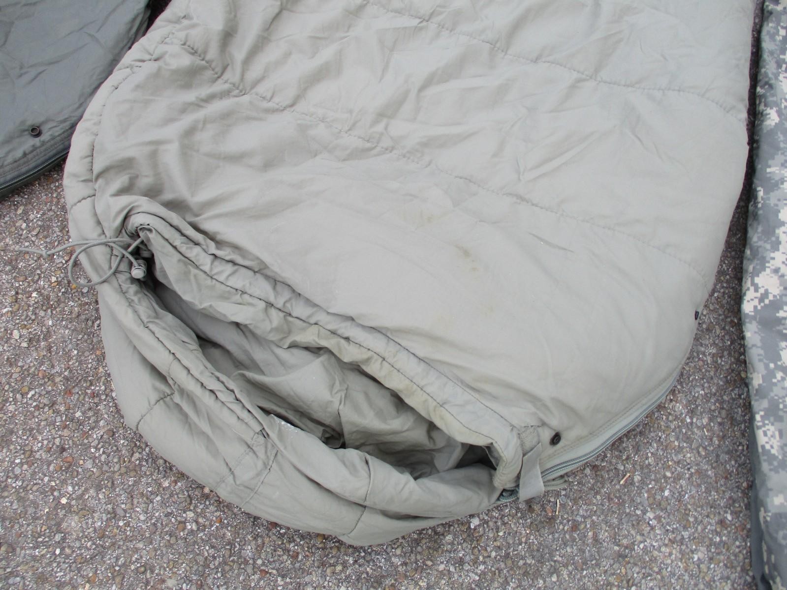 USGI Army Military 4-Piece Modular Sleep System MSS ACU Sleeping Bag Set